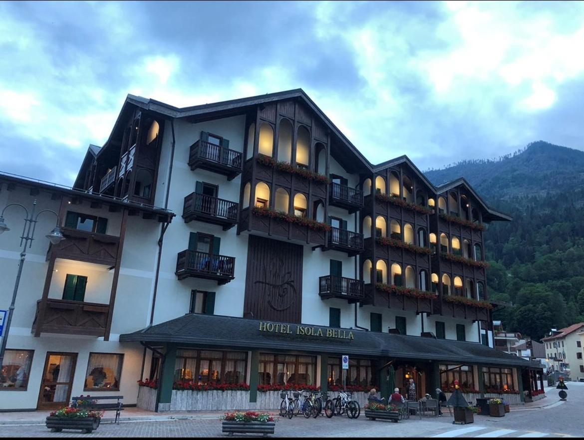 Hotel Isolabella Wellness Fiera di Primiero Kültér fotó