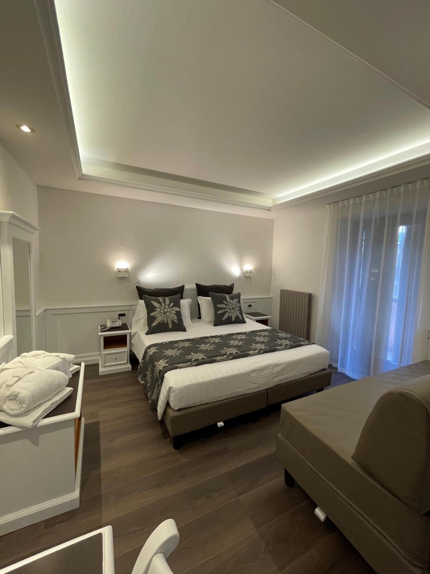 Hotel Isolabella Wellness Fiera di Primiero Kültér fotó