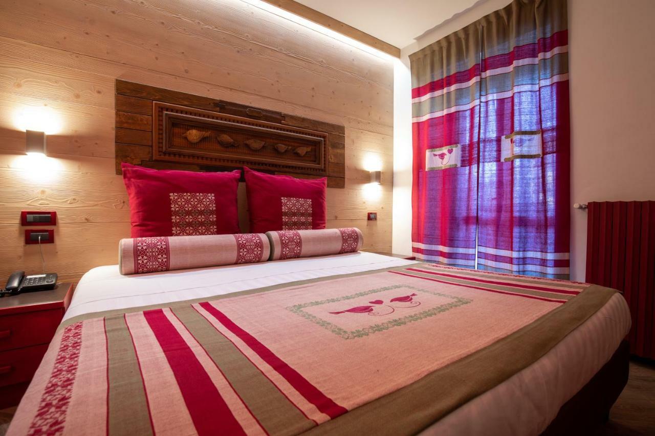 Hotel Isolabella Wellness Fiera di Primiero Kültér fotó