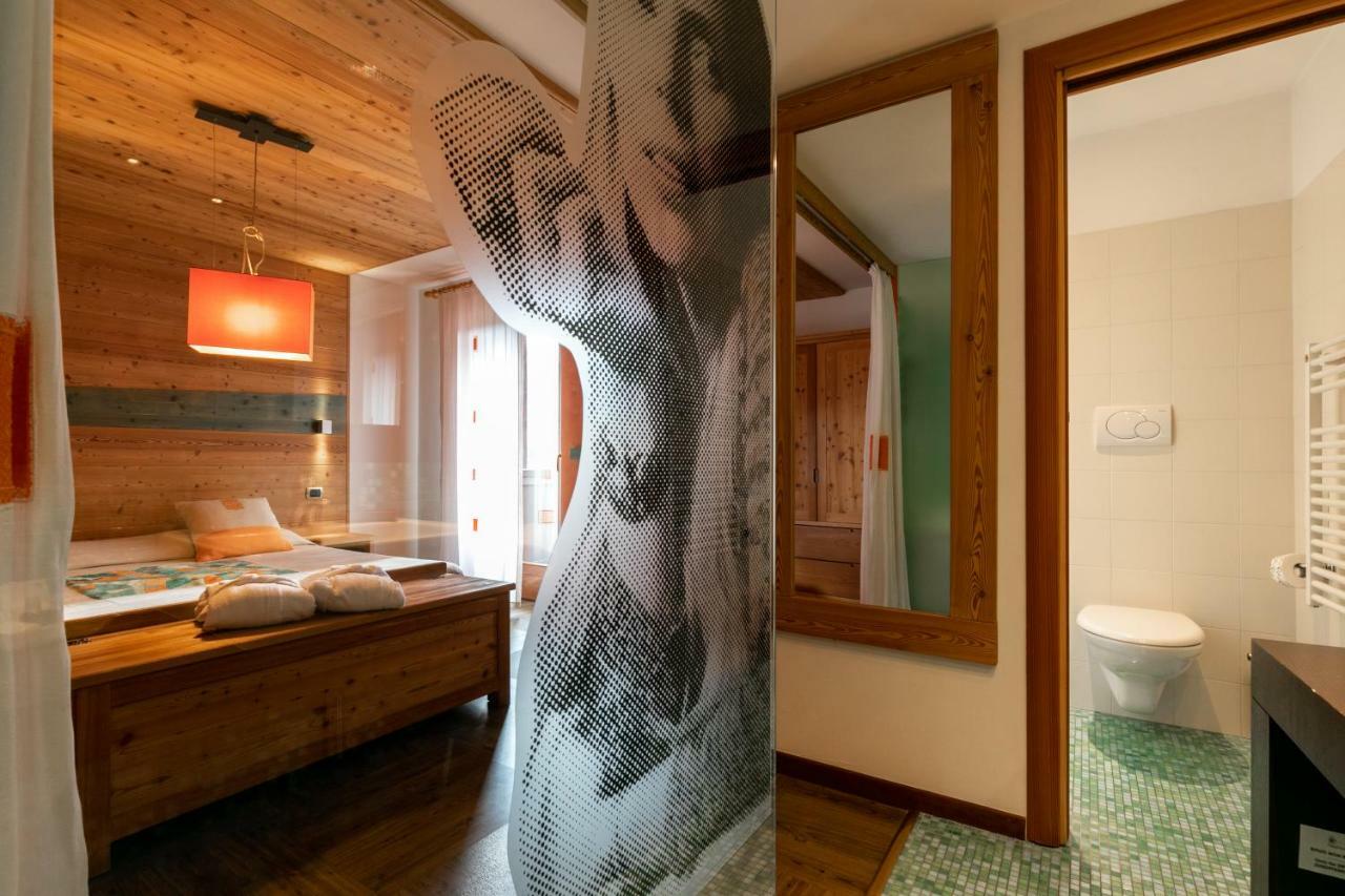 Hotel Isolabella Wellness Fiera di Primiero Kültér fotó