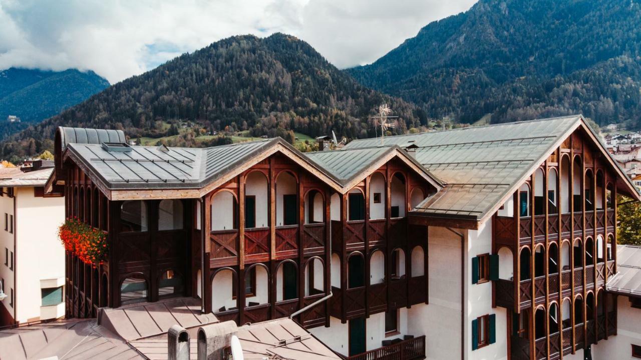 Hotel Isolabella Wellness Fiera di Primiero Kültér fotó